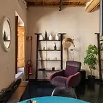 Guesthost - Vintage-modern Trastevere