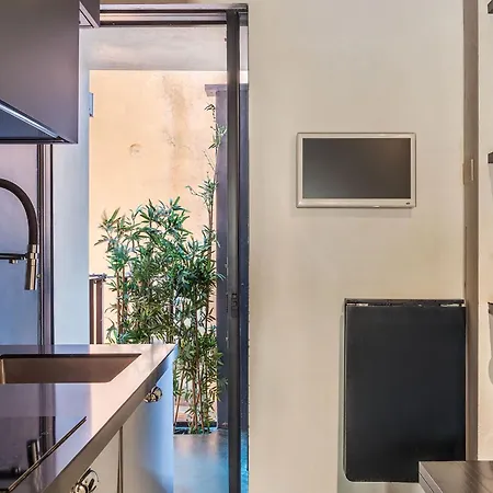 Guesthost - Vintage-modern Trastevere *