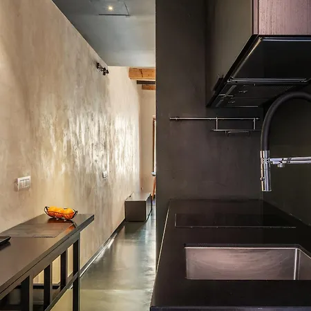 Guesthost - Vintage-modern Trastevere *